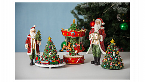 Фигурка новогодняя Lamart Noel Санта с елочкой 21,5 см